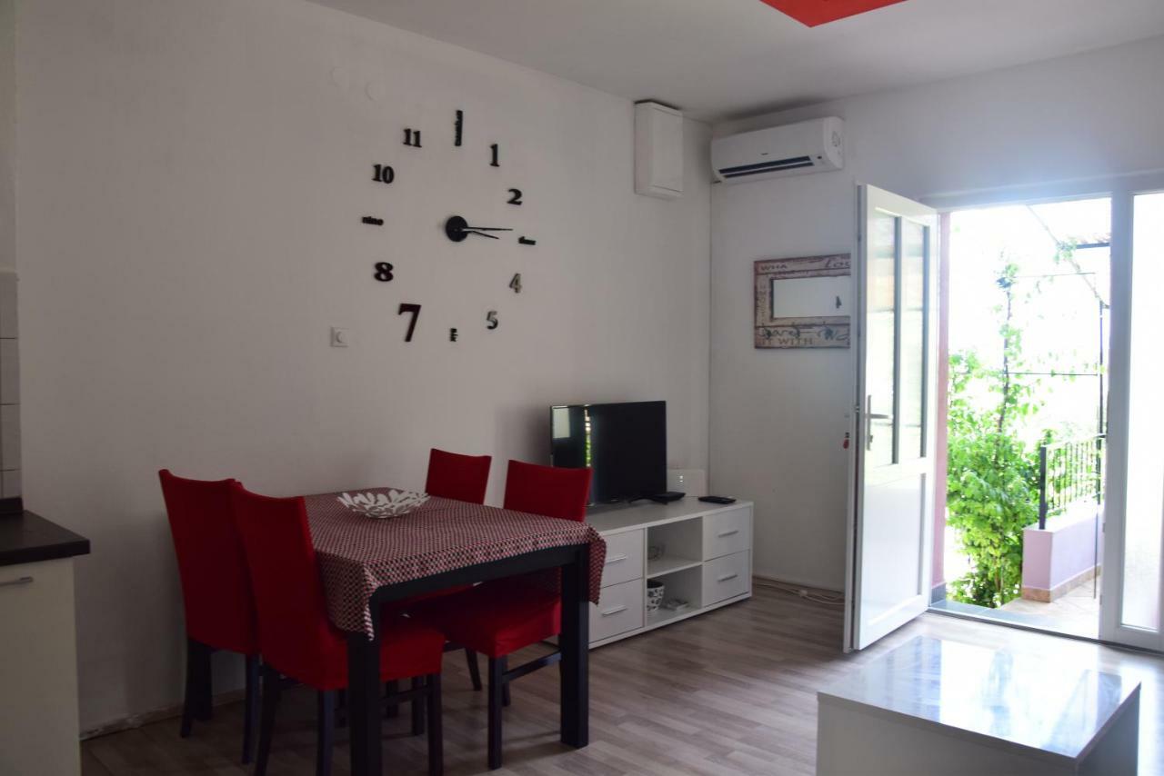 Appartement Apartman Ana à Sali Extérieur photo