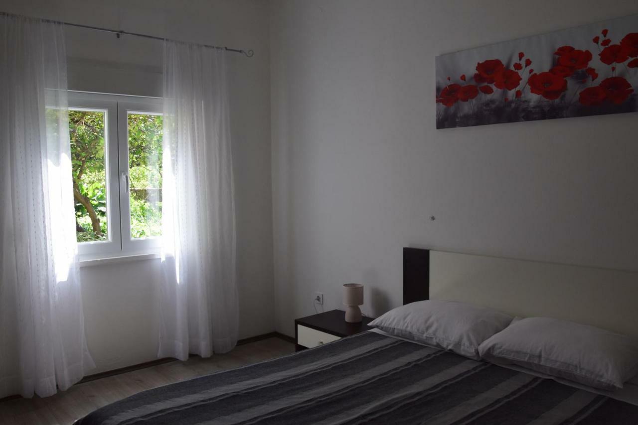 Appartement Apartman Ana à Sali Extérieur photo