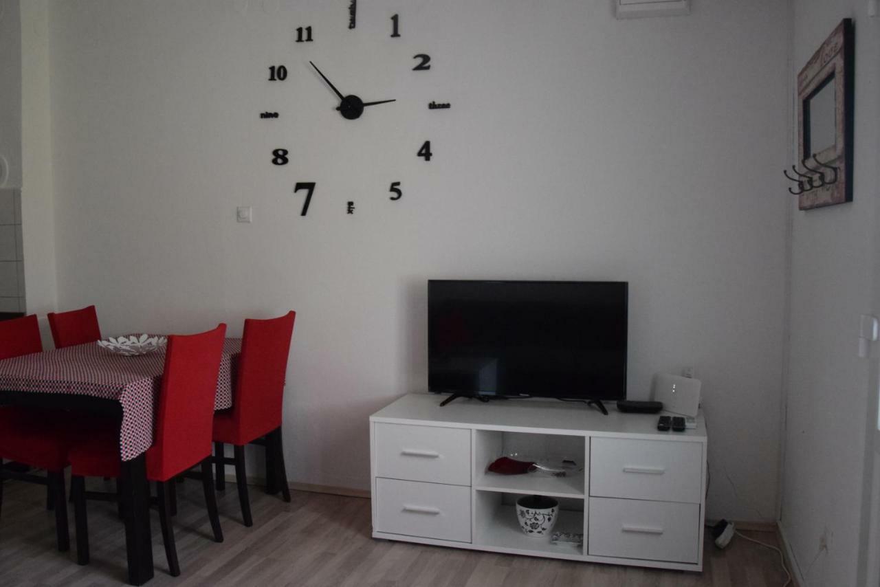 Appartement Apartman Ana à Sali Extérieur photo