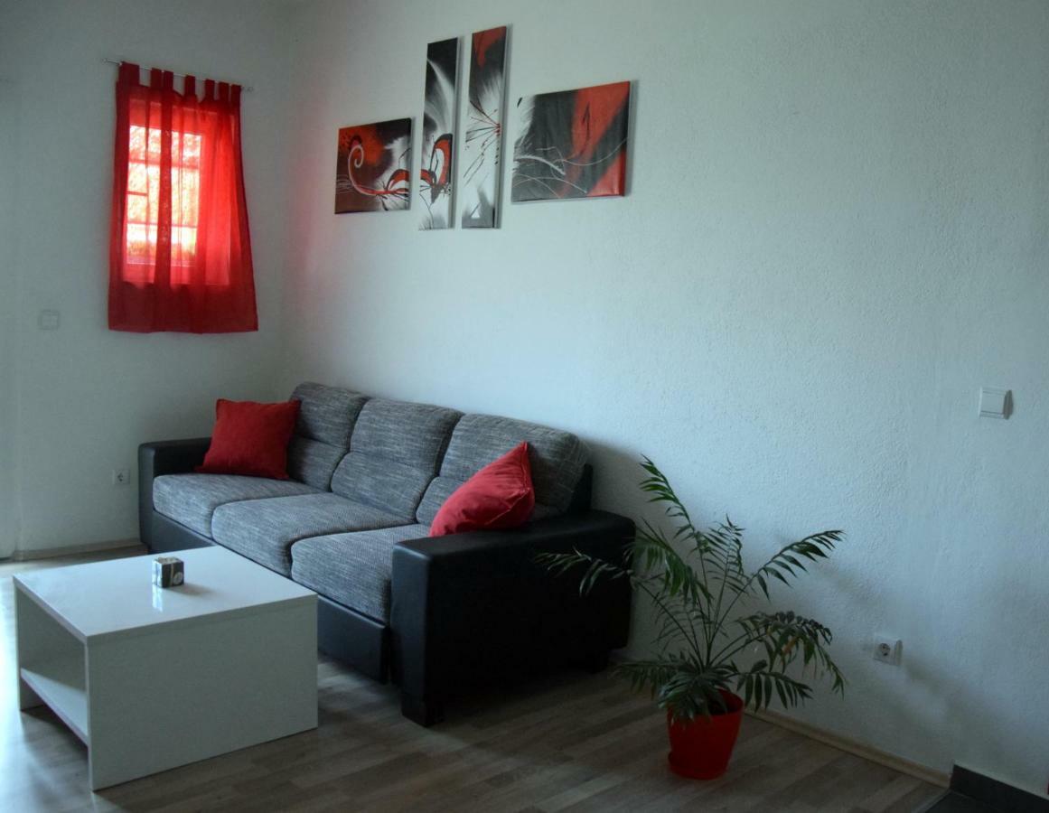 Appartement Apartman Ana à Sali Extérieur photo